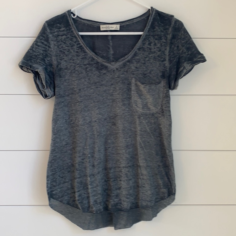 Abercrombie Tee, size Small